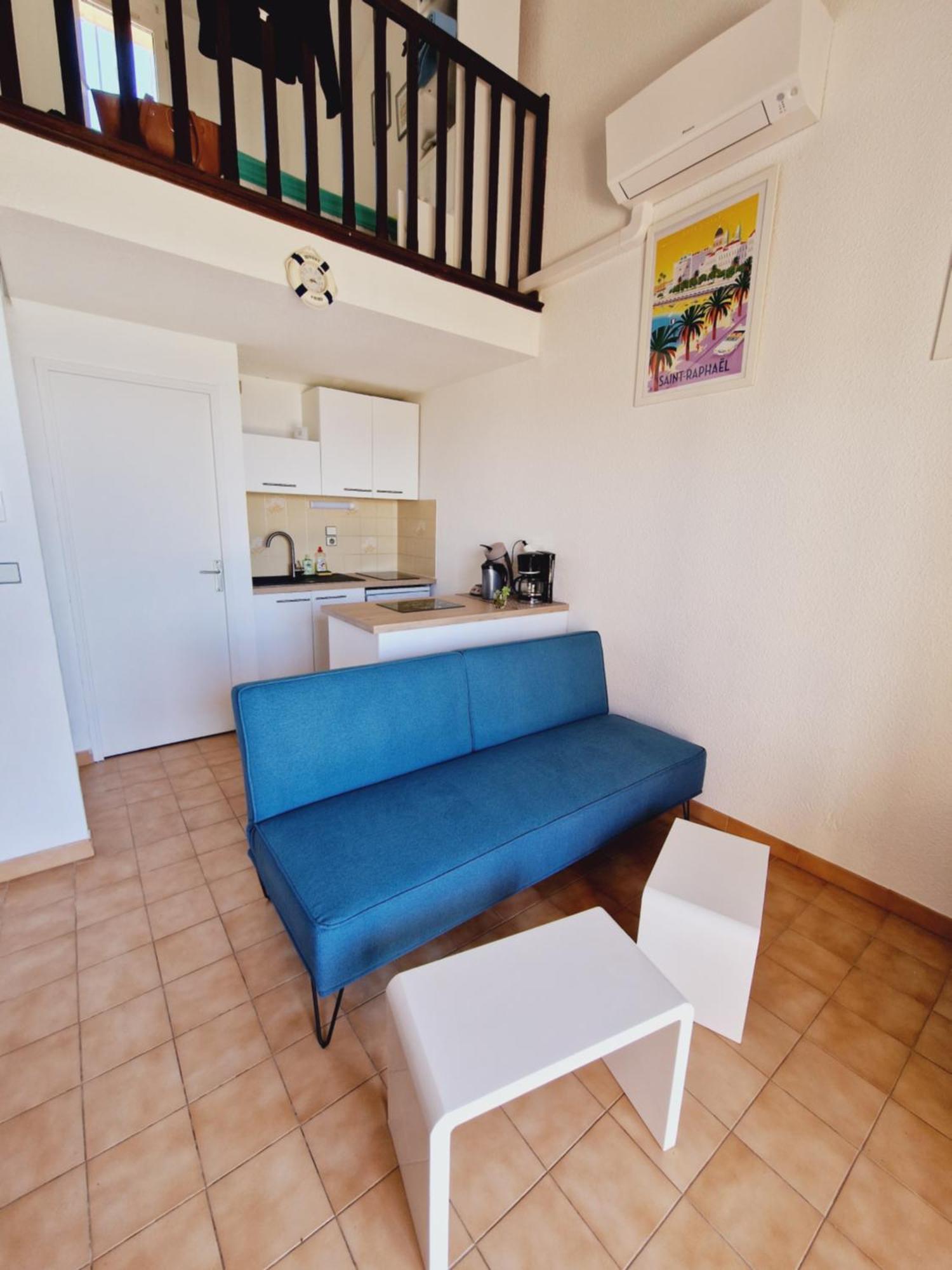Duplex, Vue Panoramique Sur La Mediterranee, Piscine, Garage Saint-Raphael (Var)