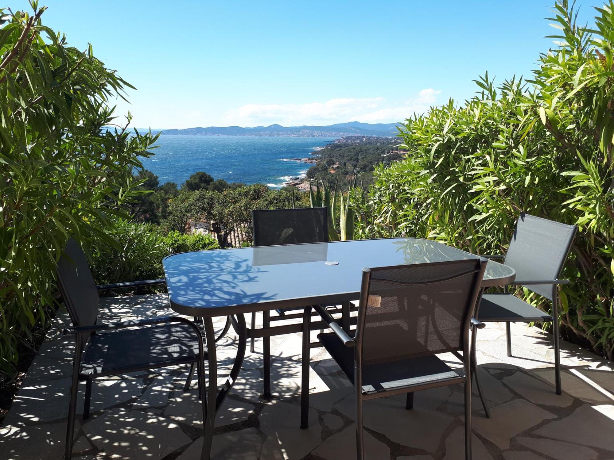 Apartment Duplex, Vue Panoramique Sur La Mediterranee, Piscine, Garage Saint-Raphael (Var)