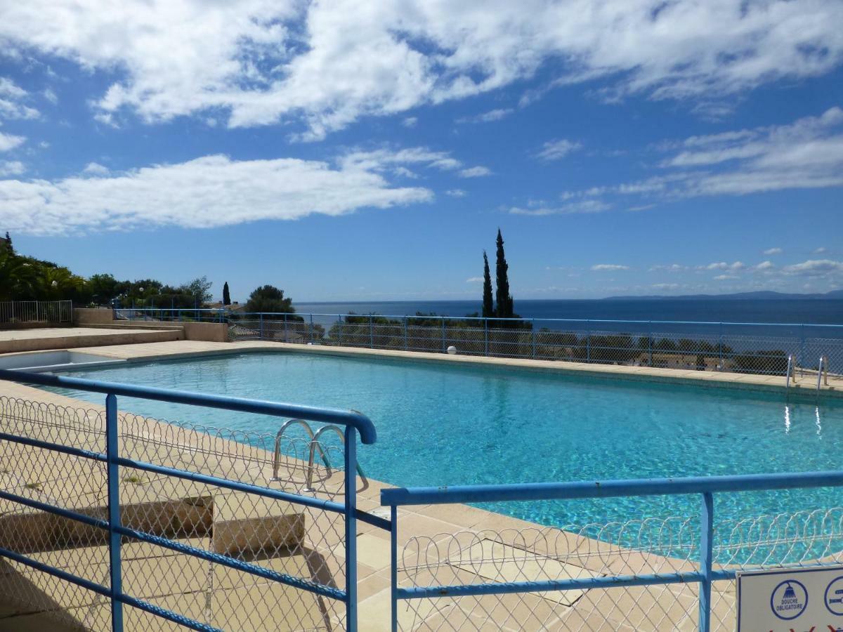 Duplex, Vue Panoramique Sur La Mediterranee, Piscine, Garage Saint-Raphael (Var)